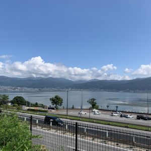 諏訪湖を一望～、中央・双葉SAにて