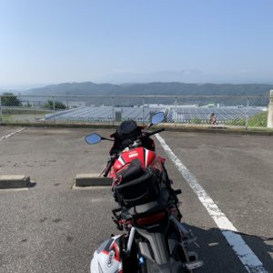 浅間サンライン沿いから八ヶ岳を望むwith CBR650R