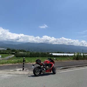 伊那西部広域農道から続くr15から南アルプスを望むwith CBR650R