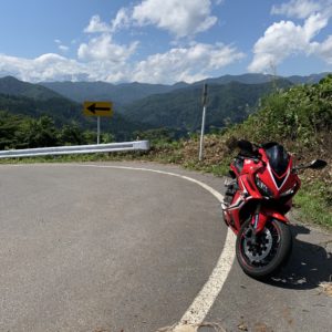 信州r36小川アルプスラインにて北アルプスの片鱗を望むwith CBR650R