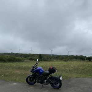 布引高原の巨大風車パラダイス風景with MT-09③