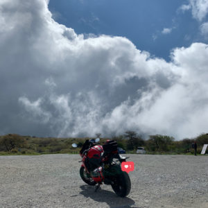 高ボッチ高原で待望の陽光が差し込むシーンとCBR650R②