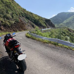 毛無峠が近づいてきたr112にてwith CBR650R