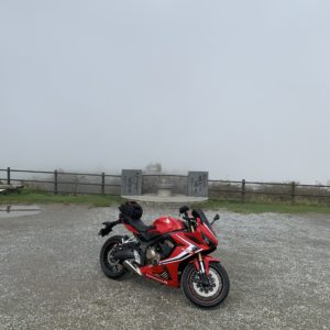 高ボッチ高原の北アルプス展望台にてwith CBR650R