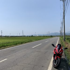 信州中野市の田園風景にてwith CBR650R②