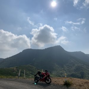 毛無峠から帰路に立つwith CBR650R②
