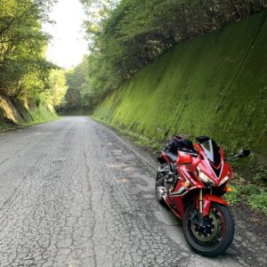 榛名山西の農道的な爽やかロードにてwith CBR650R②