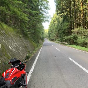 榛名山西の農道的な爽やかロードにてwith CBR650R③