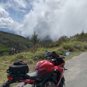 空は見えども雲がかる鉢伏高原スカイラインの帰り道with CBR650R