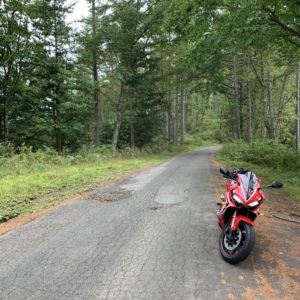 霊峰ラインの山岳エリアにてwith CBR650R