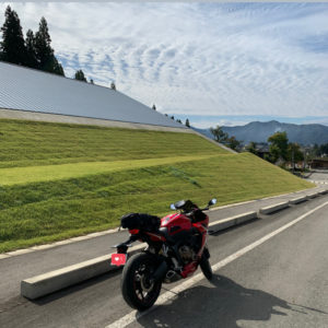 魚沼の里にある猿倉山ビール醸造所with CBR650R②