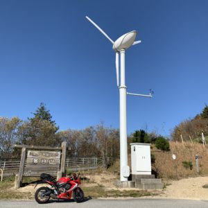 茶臼山高原スキー場横の駐車場にて南アルプスを眺めるwith CBR650R②