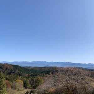 茶臼山北側の駐車場にてwith CBR650R②