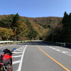 茶臼山高原道路の面の木峠にてwith CBR650R②