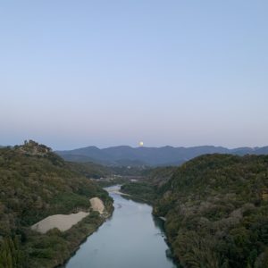 R257の木曽川にかかる城山大橋にて②