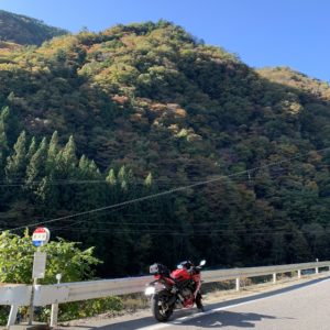 下栗の里に近いR152の快走ロード風景with CBR650R