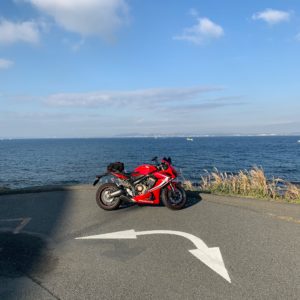 R127沿いの「漁師料理かなや」さんの駐車場にてwith CBR650R②