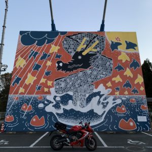 サンセット直前の奥久慈・竜神大吊橋のコンクリートブロックにてwith CBR650R