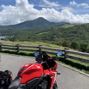 夏のビーナスライン・白樺湖展望台駐車場にて