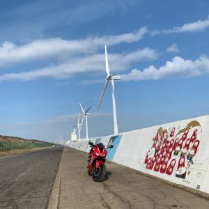 神栖市・1000人画廊のスタート地点にてwith CBR650R