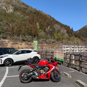 秩父・吉田元気村にてwith CBR650R