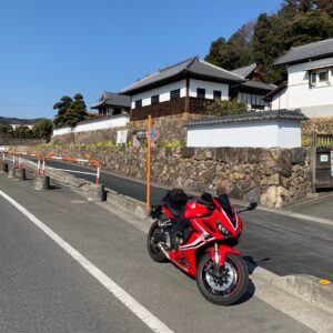 風情のある高麗郷国有形文化財にてwithCBR650R
