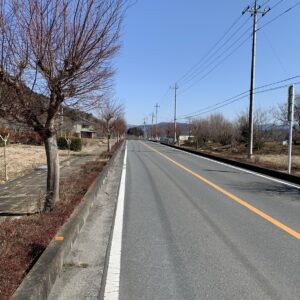 秩父r37の快走ロード風景