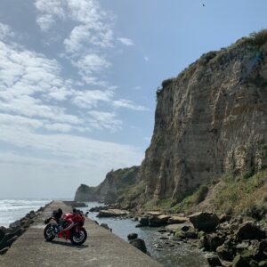 房総半島・外房のワイルドな秘密の秘密の海上ロードにてwith CBR650R