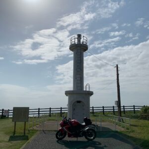 房総半島・外房の飯岡灯台とCBR650R
