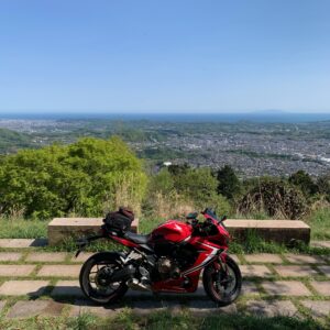 神奈川県秦野市の菜の花台展望台の絶景with CBR650R