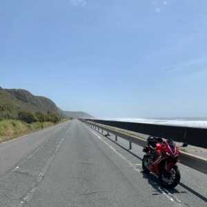 御前崎サンロードの海際爽快風景with CBR650R