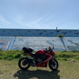 大井川河口のアートな防波堤with CBR650R