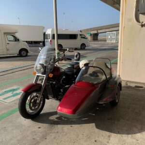 海ほたるPAで出会ったサイドカー