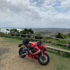房総半島・外房の太東埼灯台の丘からの海岸線の眺めwith CBR650R