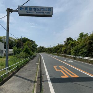 渥美半島の海岸から少し離れたR42をひたすら西へ走る