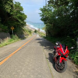 日出園地近くの片浜十三里の風景with CBR650R
