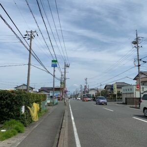 三保海岸へ向かうr199で眺める富士山