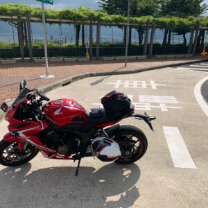 空き空きの中央道・諏訪湖SAにてwith CBR650R