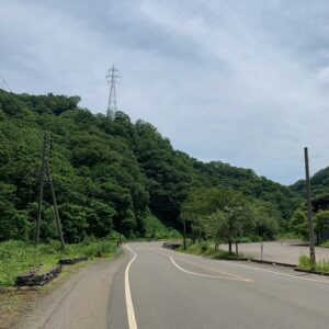 伸びやかなロード風景が広がるR253②