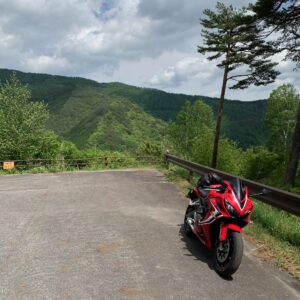 味噌川ダムを見渡す「東屋見晴らし台」にて②