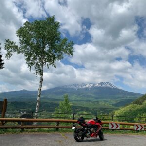 R361九蔵峠からの御嶽山の壮観な眺めwith CBR650R②