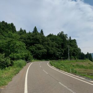 新潟から関田峠へのr93ロード風景