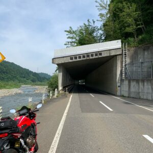 R353のスノーシェッド②