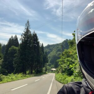 初夏の新潟R363のロード風景