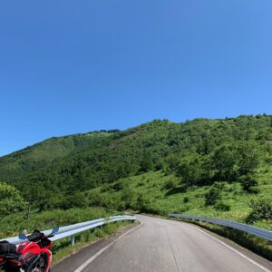 野反湖沿いのR405にてwith CBR650R