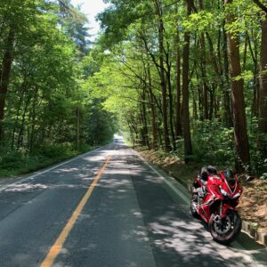 北アルプスの麓を南北に走る山麓線にてwith CBR650R