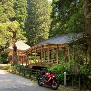 風情ある微妙橋と CBR650R