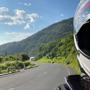 蔵王温泉へ標高を上げる西蔵王高原ラインにて