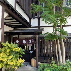 米沢市街のお蕎麦屋さん「粉名屋小太郎」さんの外観②