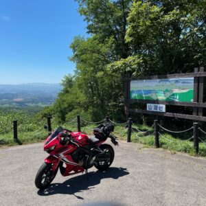 磐梯山ゴールドラインの山湖台にてwith CBR650R